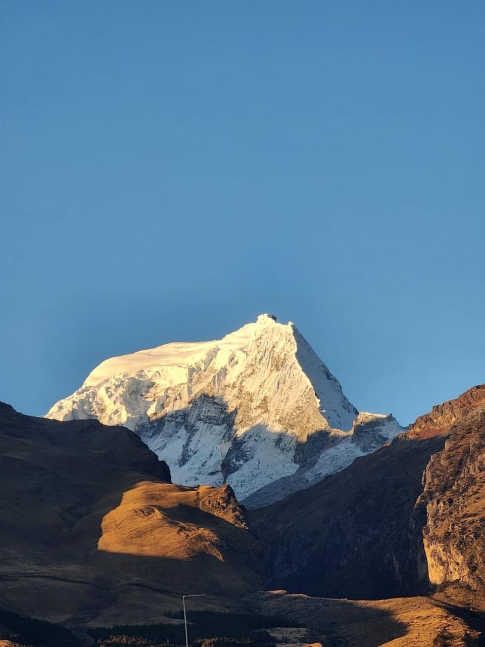 Lhotse Hostel B&B Huaraz Kültér fotó