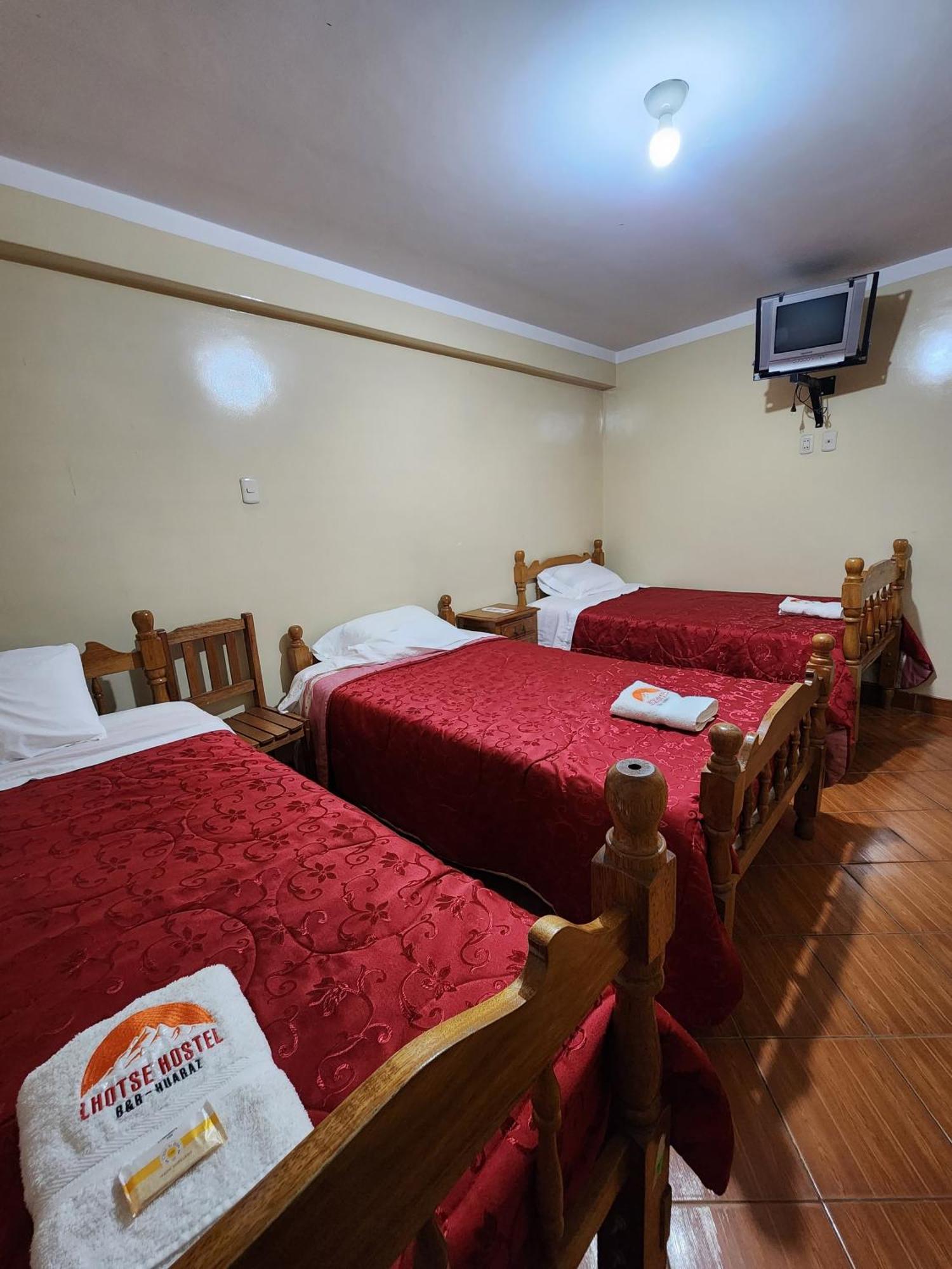 Lhotse Hostel B&B Huaraz Kültér fotó